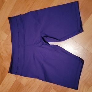 4/$40 - Lululemon bike shorts